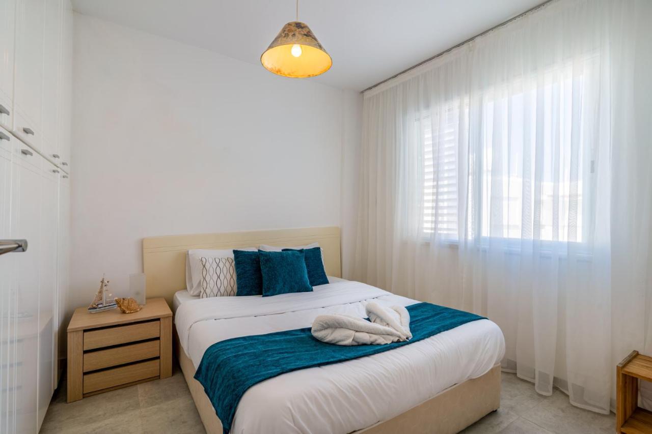 Seawaves 1- Bedroom Apartment Near Meneou Beach Larnaca Eksteriør billede